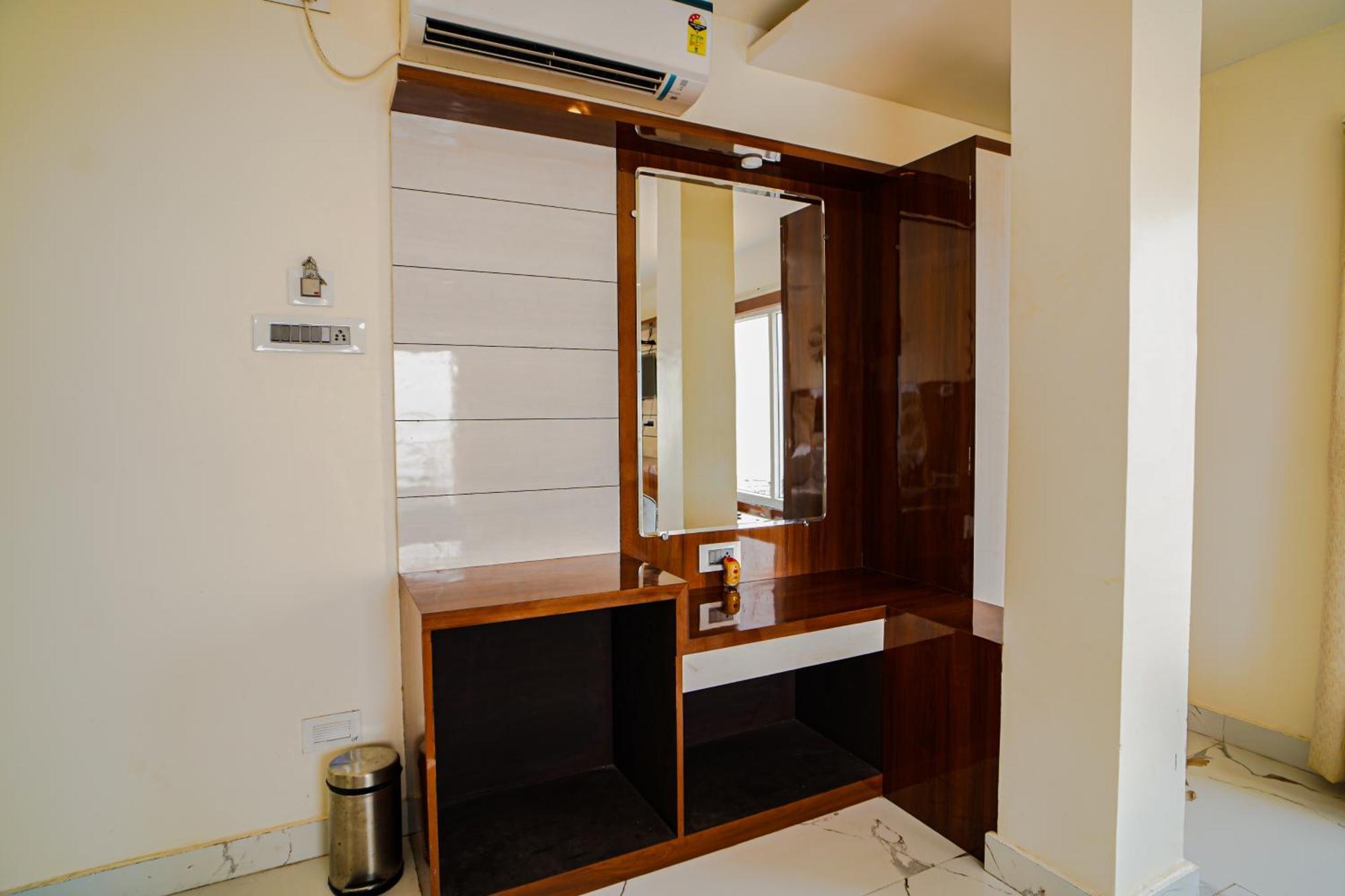 Prasant On Beach Resort !! Lift - Wifi -Restaurant-Parking Facilities-Newly Decorated Room !! Mandarmani Extérieur photo