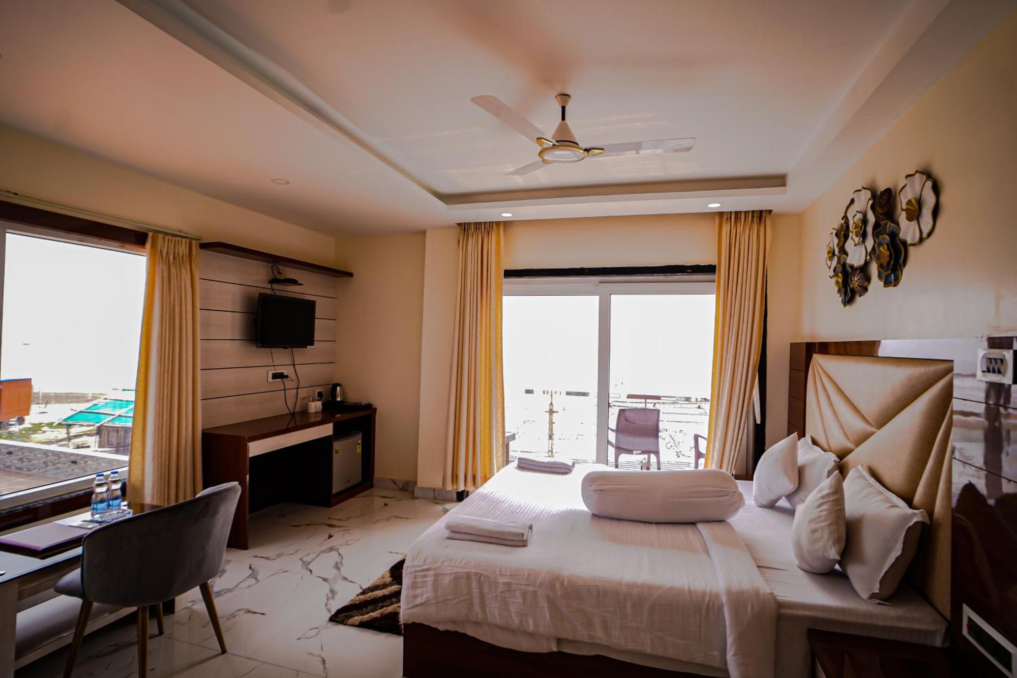Prasant On Beach Resort !! Lift - Wifi -Restaurant-Parking Facilities-Newly Decorated Room !! Mandarmani Extérieur photo