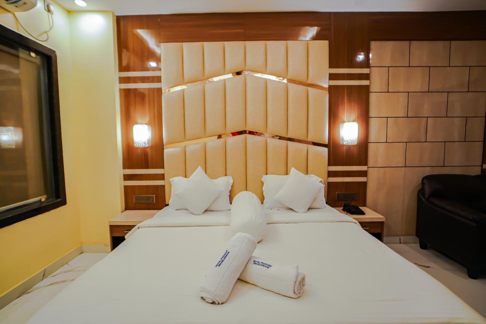 Prasant On Beach Resort !! Lift - Wifi -Restaurant-Parking Facilities-Newly Decorated Room !! Mandarmani Extérieur photo
