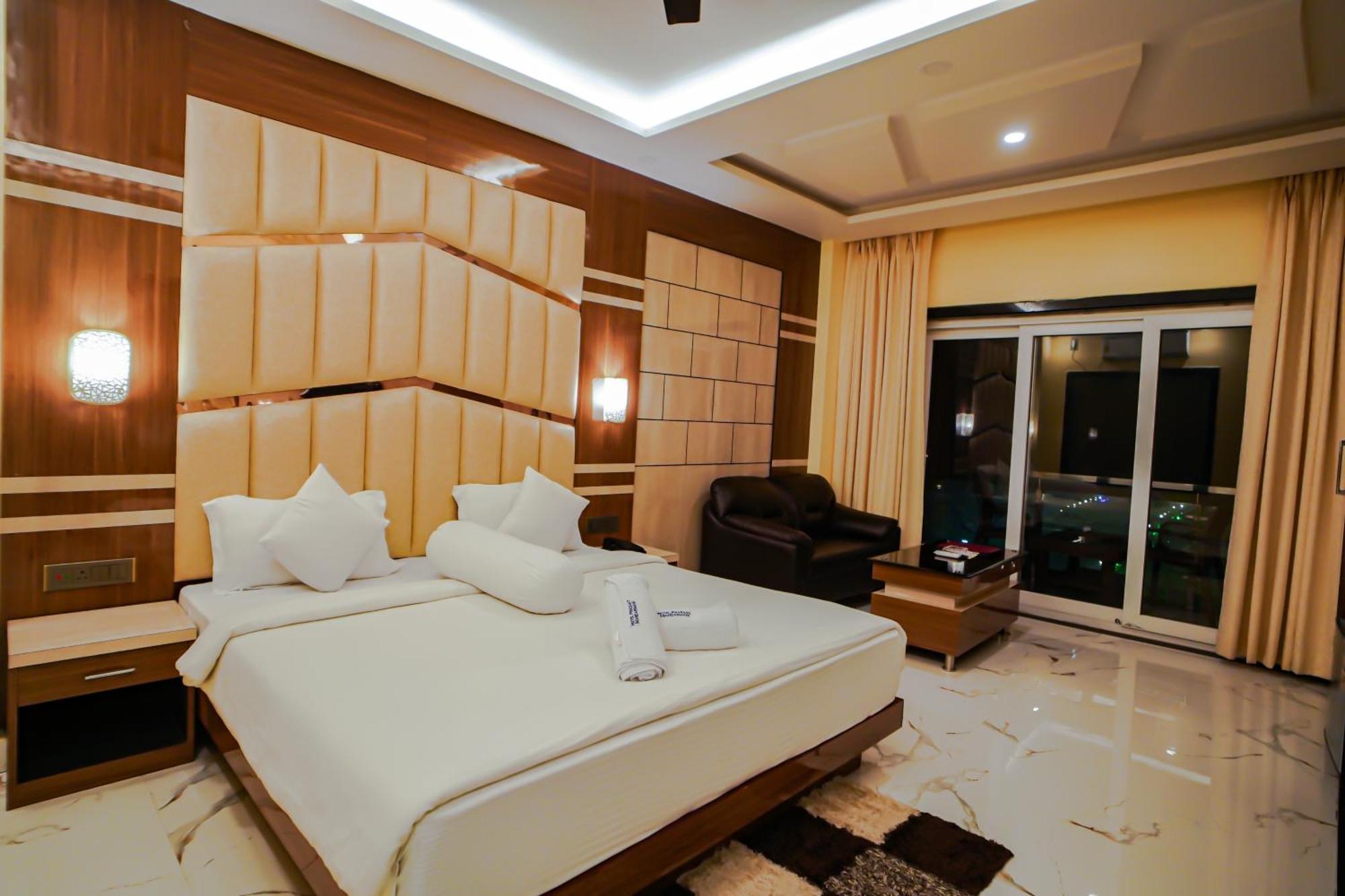 Prasant On Beach Resort !! Lift - Wifi -Restaurant-Parking Facilities-Newly Decorated Room !! Mandarmani Extérieur photo