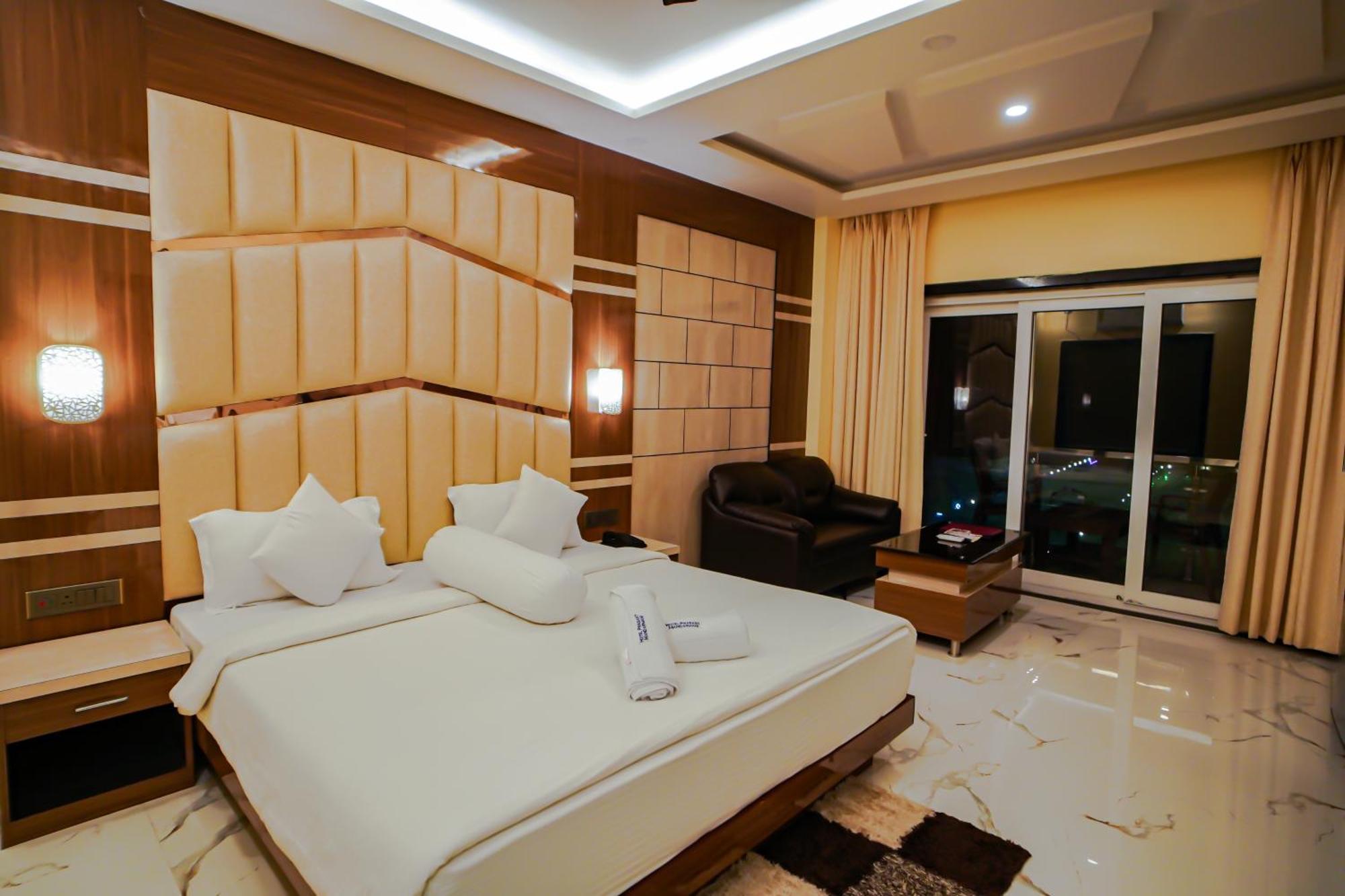 Prasant On Beach Resort !! Lift - Wifi -Restaurant-Parking Facilities-Newly Decorated Room !! Mandarmani Extérieur photo