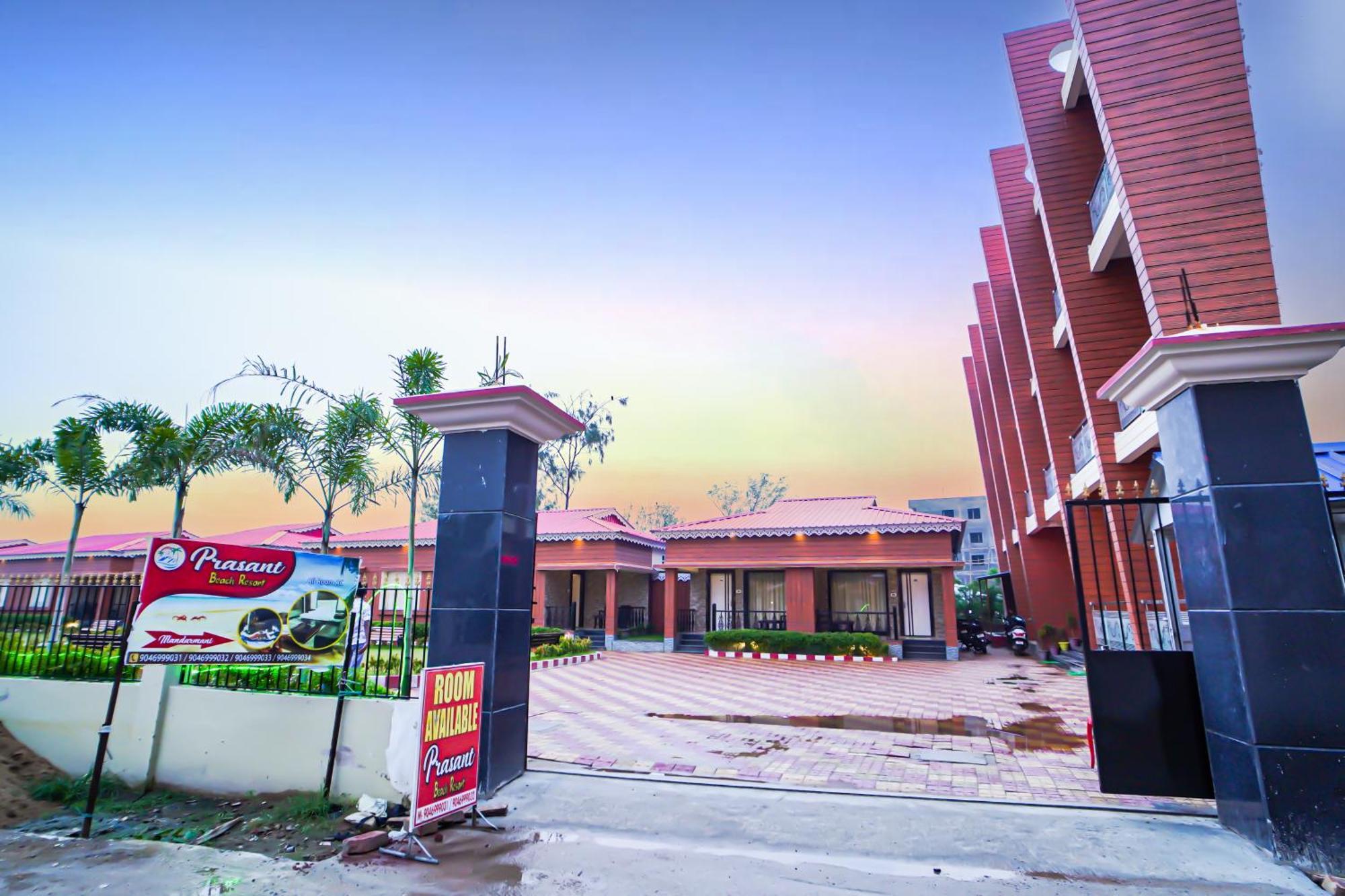 Prasant On Beach Resort !! Lift - Wifi -Restaurant-Parking Facilities-Newly Decorated Room !! Mandarmani Extérieur photo