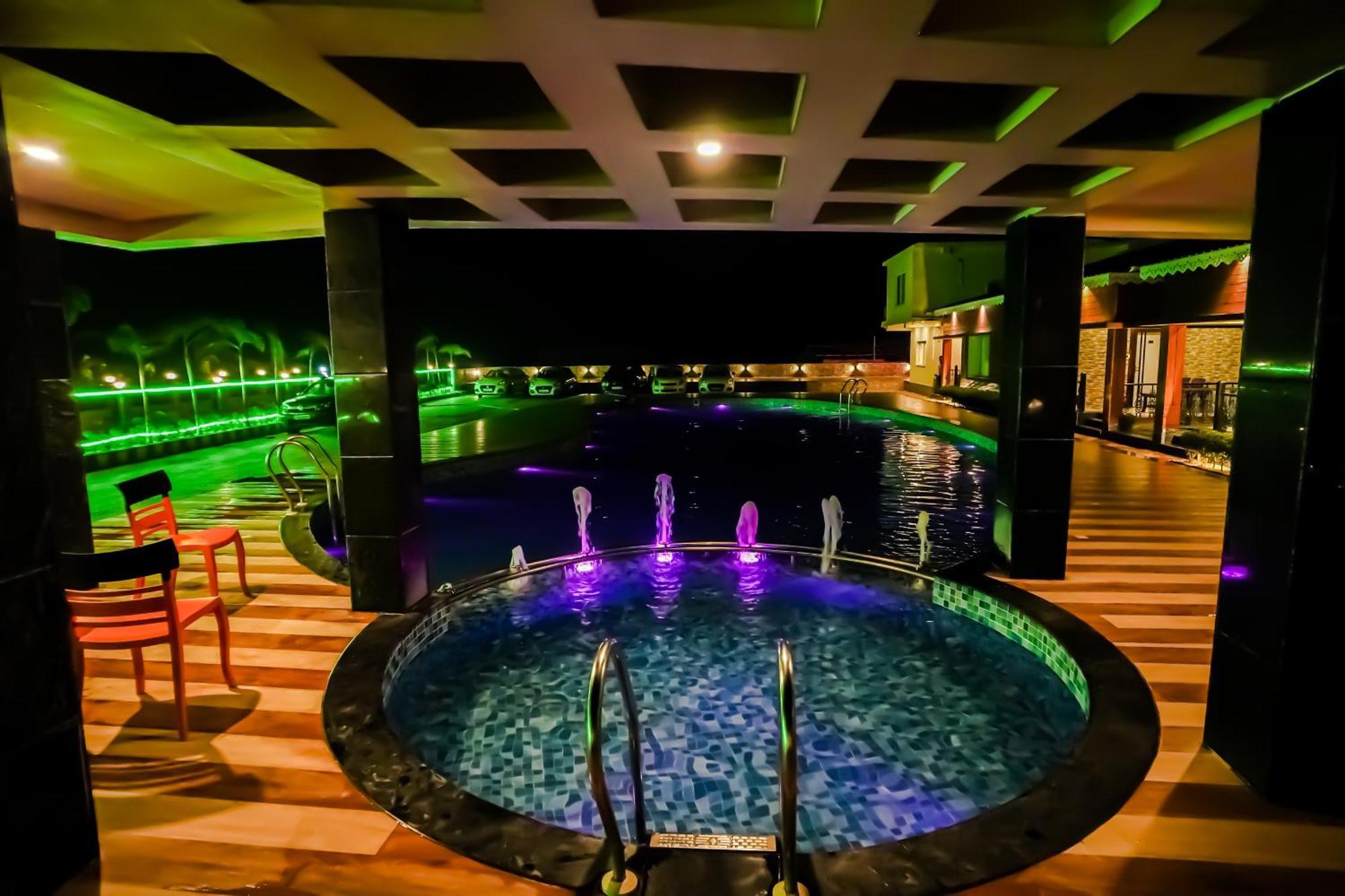 Prasant On Beach Resort !! Lift - Wifi -Restaurant-Parking Facilities-Newly Decorated Room !! Mandarmani Extérieur photo